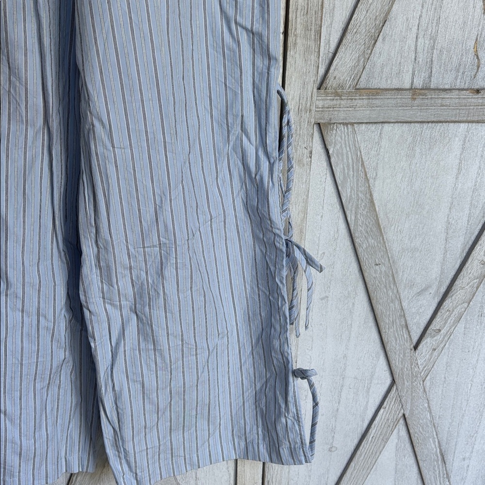 NWOT Wild Fable Blue Striped Pants With Bows - Picture 5 of 12